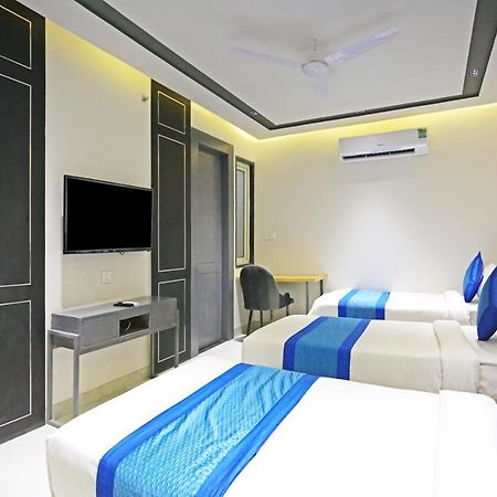 Hotel Apple Villa - Near Delhi Airport With Free Airport Transsfer Új-Delhi Kültér fotó