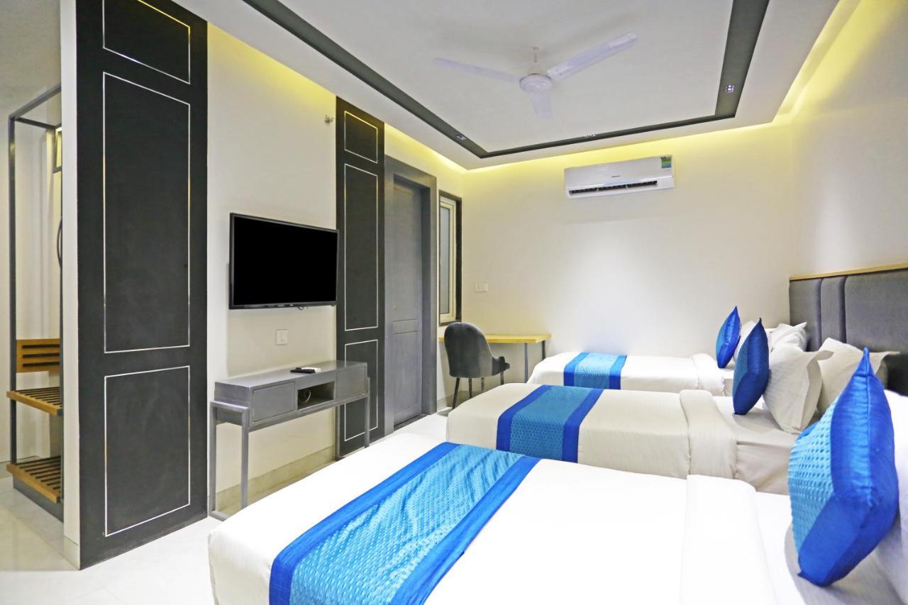 Hotel Apple Villa - Near Delhi Airport With Free Airport Transsfer Új-Delhi Kültér fotó