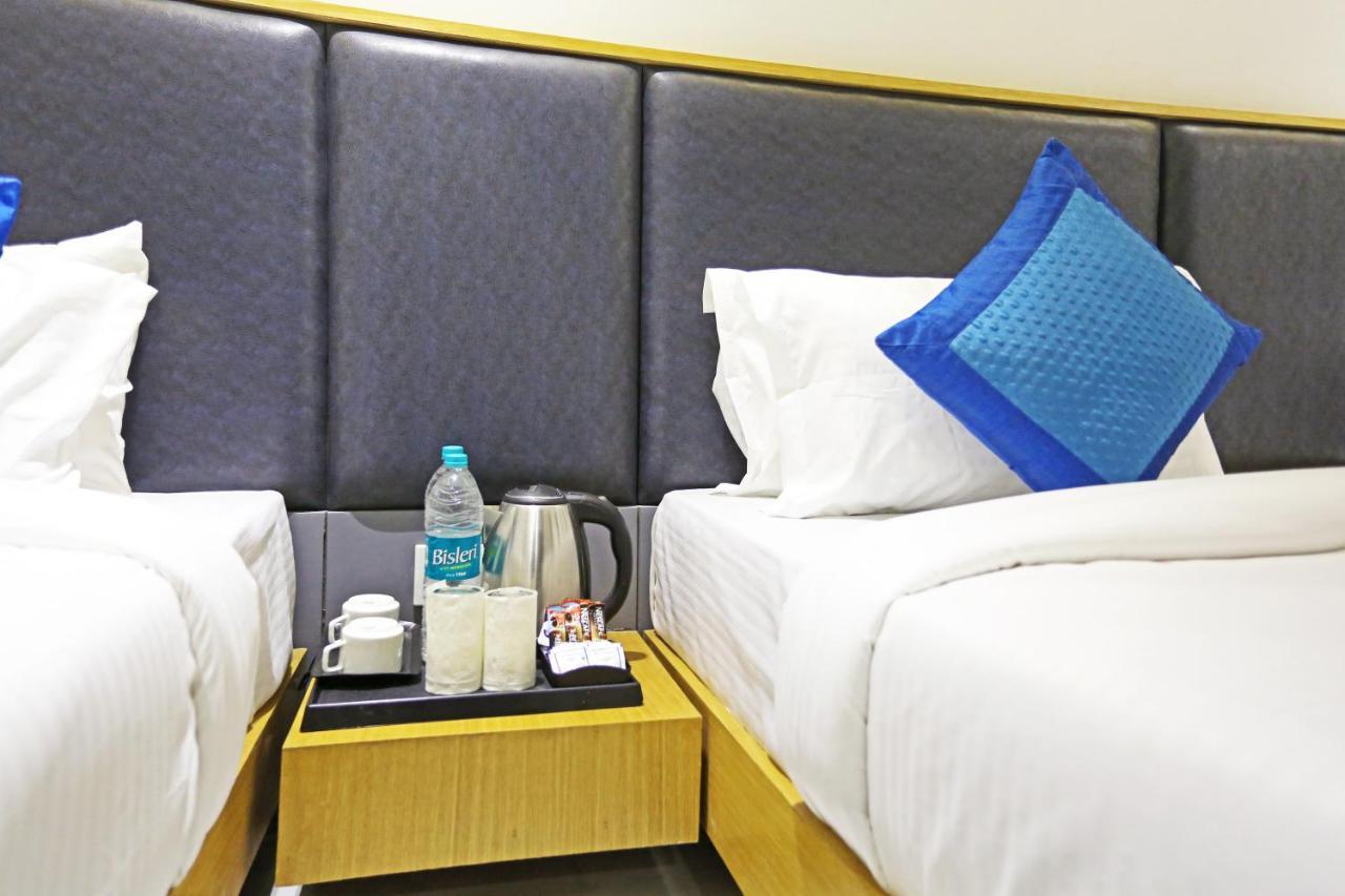 Hotel Apple Villa - Near Delhi Airport With Free Airport Transsfer Új-Delhi Kültér fotó