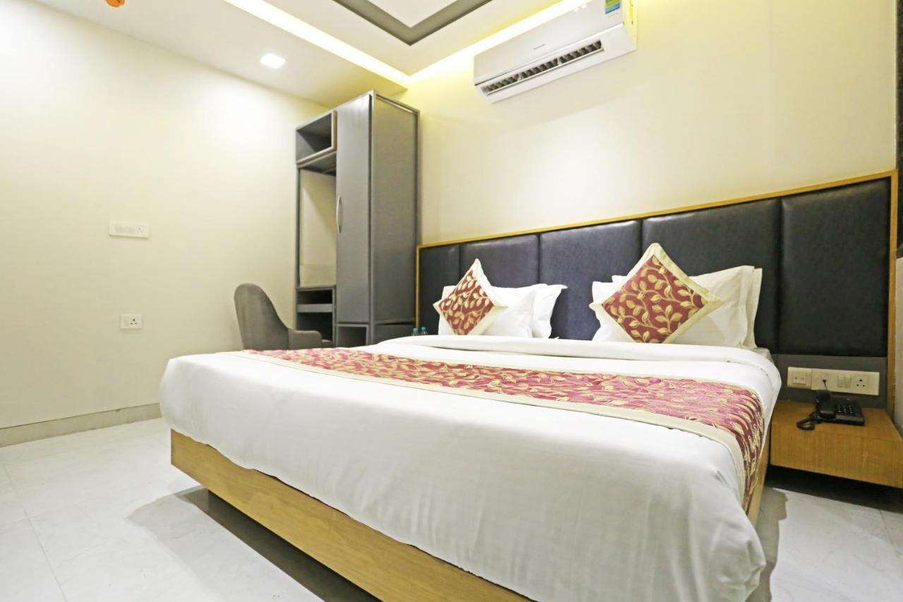 Hotel Apple Villa - Near Delhi Airport With Free Airport Transsfer Új-Delhi Kültér fotó