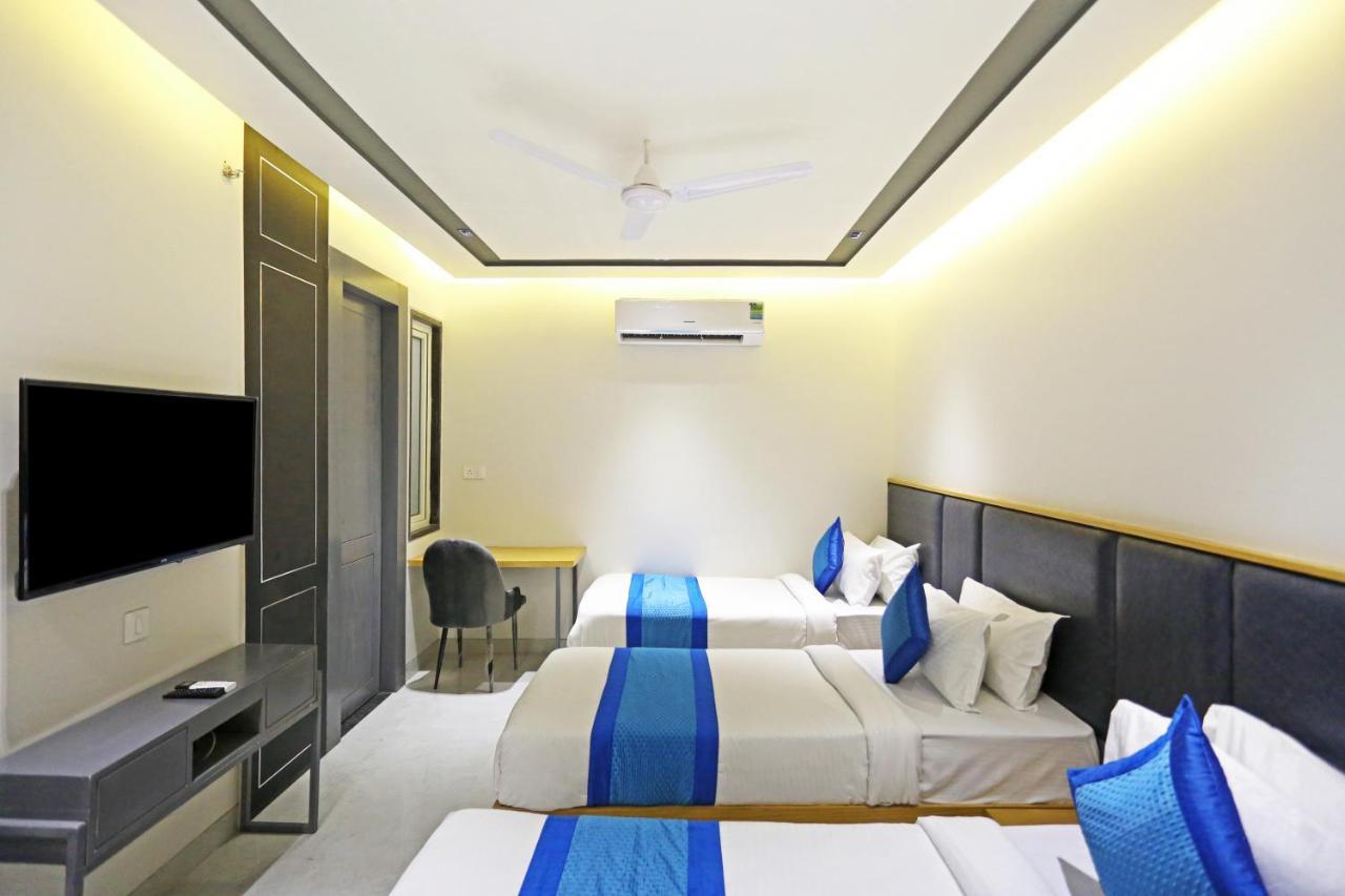 Hotel Apple Villa - Near Delhi Airport With Free Airport Transsfer Új-Delhi Kültér fotó