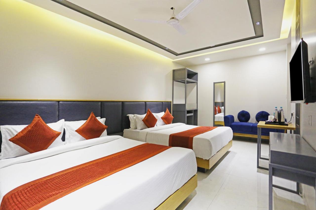 Hotel Apple Villa - Near Delhi Airport With Free Airport Transsfer Új-Delhi Kültér fotó