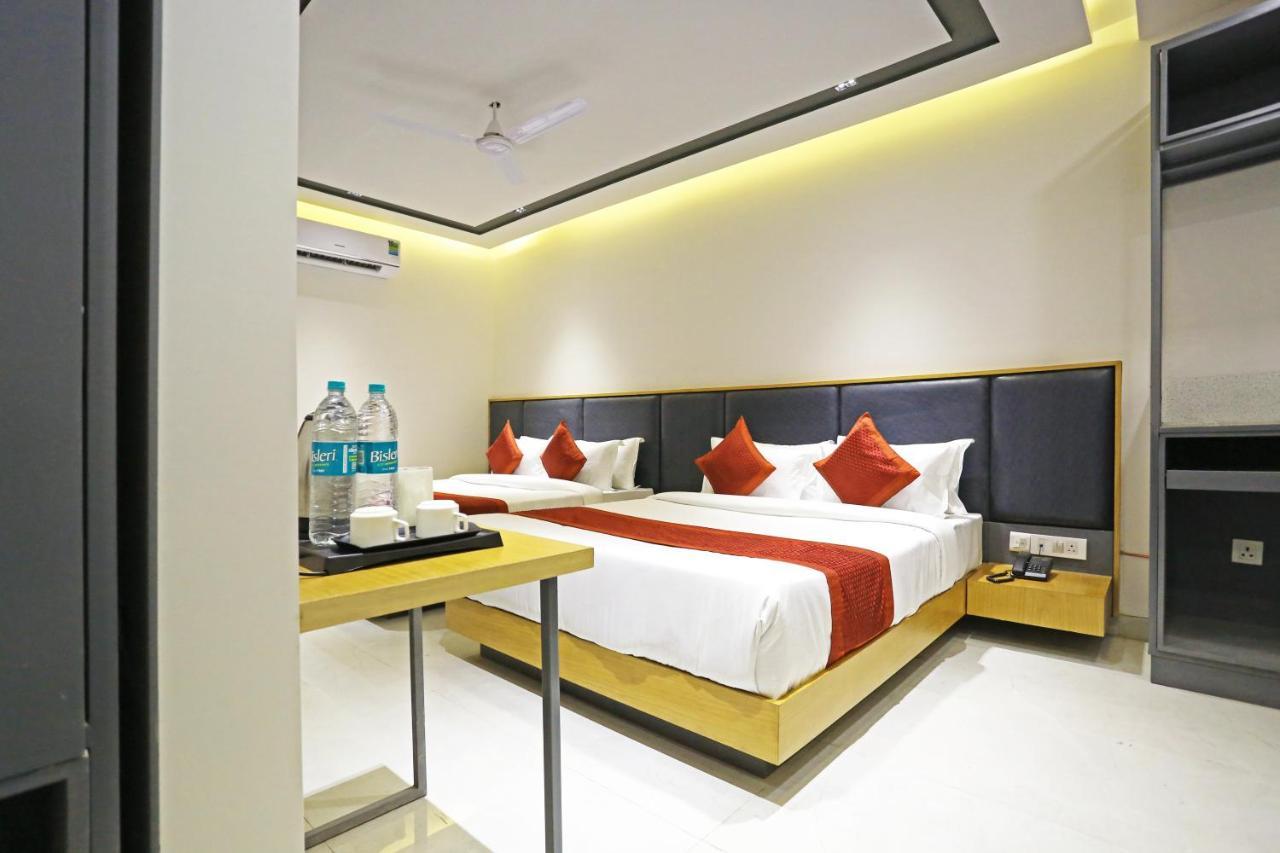 Hotel Apple Villa - Near Delhi Airport With Free Airport Transsfer Új-Delhi Kültér fotó
